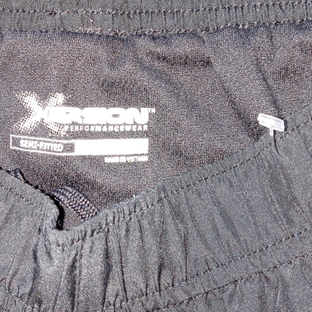 Xersion Shorts - Picture 4 of 6